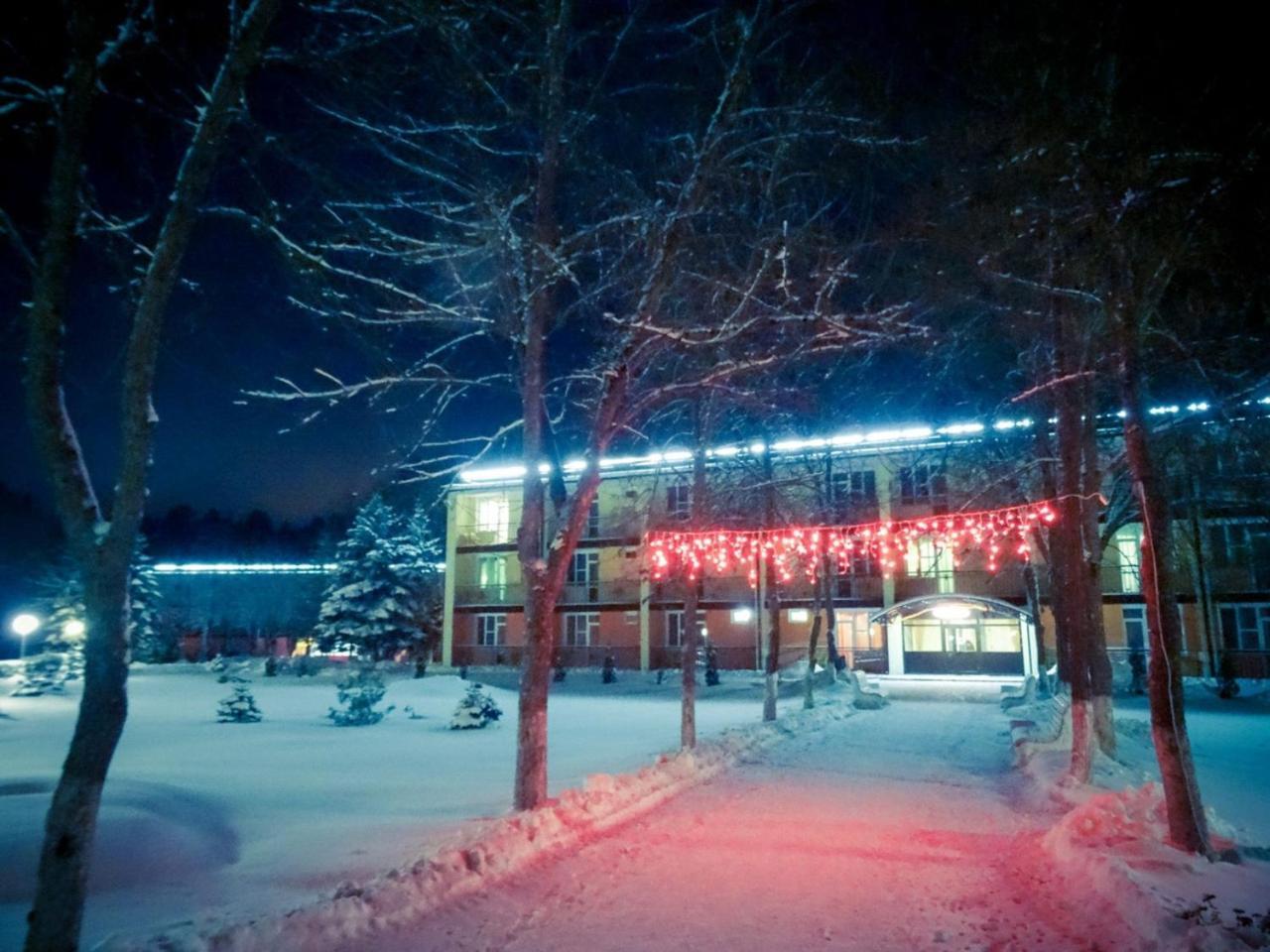 Narochanskiy Bereg Sanatorium Lago Naroch Exterior foto